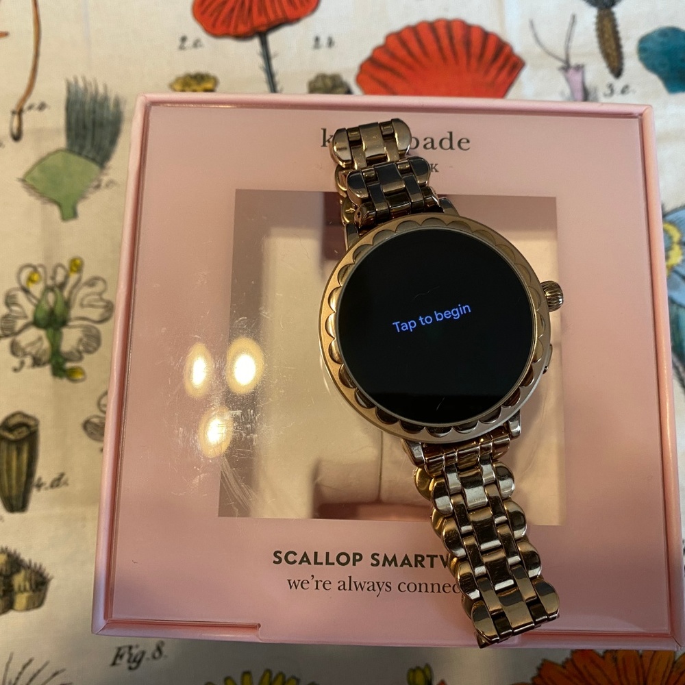 Kate Spade Rose Gold Scallop Smart Watch